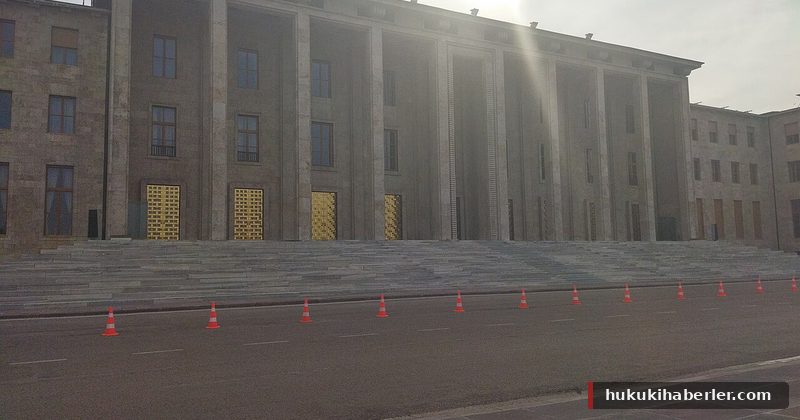 13. Yargı Paketi Ekim'de Meclis'te: Nafaka Evlilik Süresine Bağlanıyor, Boşanma Davaları Ayrılıyor